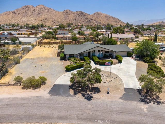 16058 Venango, Apple Valley, CA 92307