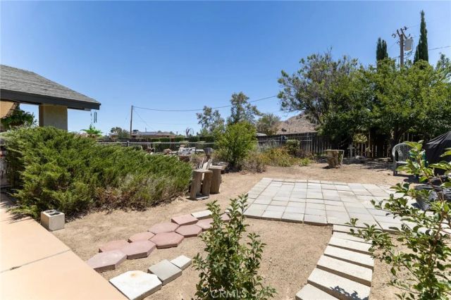 16058 Venango, Apple Valley, CA 92307