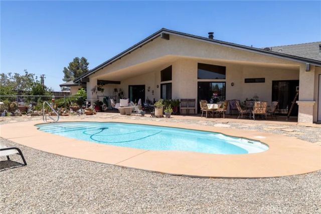 16058 Venango, Apple Valley, CA 92307