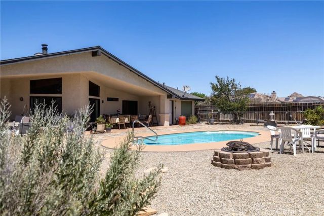 16058 Venango, Apple Valley, CA 92307