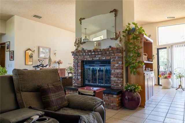 16058 Venango, Apple Valley, CA 92307