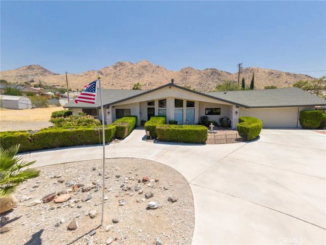 16058 Venango, Apple Valley, CA 92307