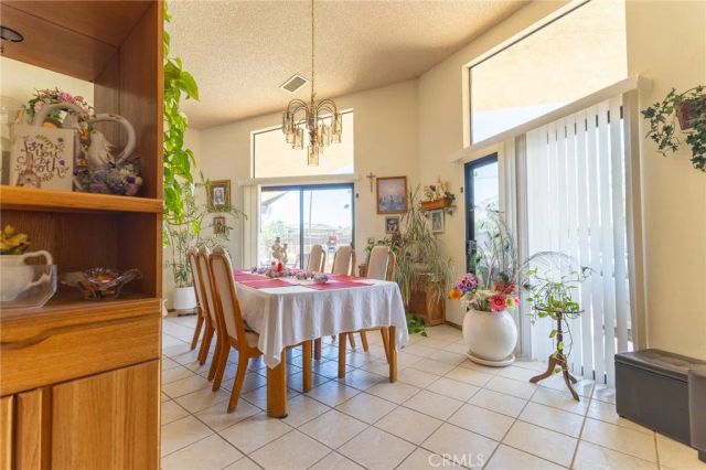 16058 Venango, Apple Valley, CA 92307