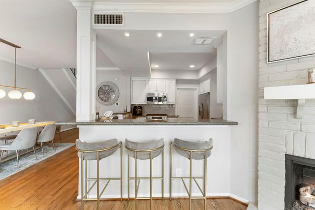 1260 Fountain View Drive 171, Houston, TX 77057