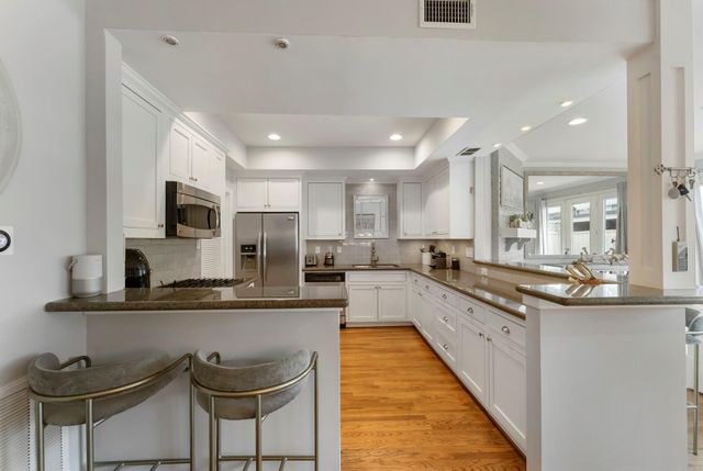 1260 Fountain View Drive 171, Houston, TX 77057