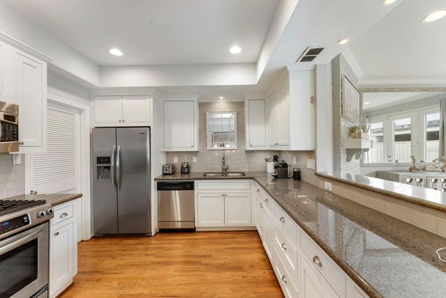 1260 Fountain View Drive 171, Houston, TX 77057