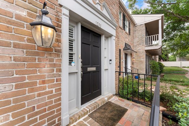 1260 Fountain View Drive 171, Houston, TX 77057