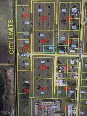 300 Elderberry AVE NW, Moore Haven, FL 33471