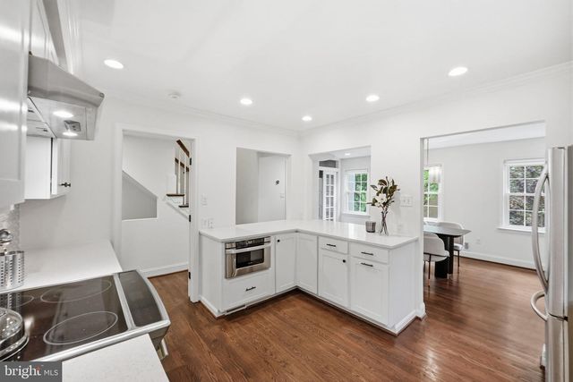 6740 TOWNE LANE RD, Mclean, VA 22101