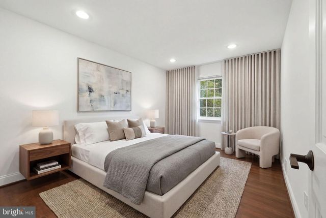 6740 TOWNE LANE RD, Mclean, VA 22101