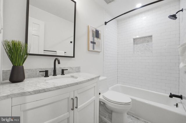 6740 TOWNE LANE RD, Mclean, VA 22101