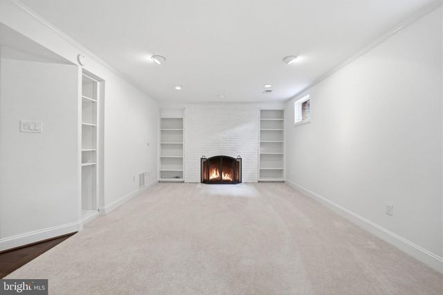 6740 TOWNE LANE RD, Mclean, VA 22101