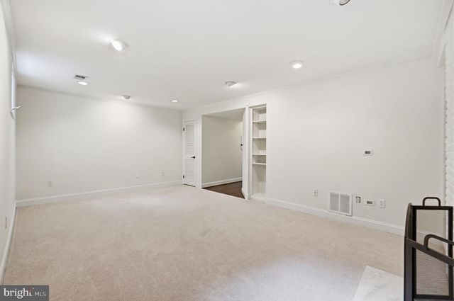 6740 TOWNE LANE RD, Mclean, VA 22101