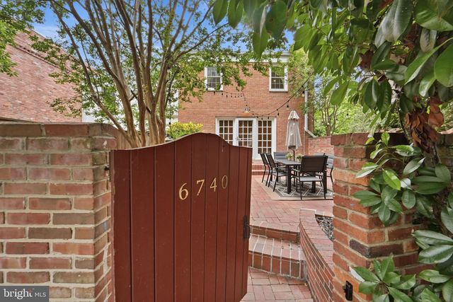 6740 TOWNE LANE RD, Mclean, VA 22101
