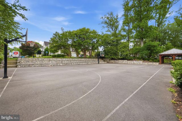 6740 TOWNE LANE RD, Mclean, VA 22101