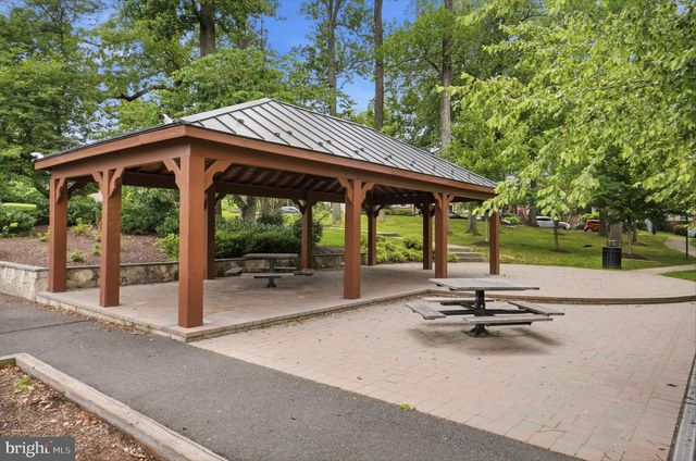 6740 TOWNE LANE RD, Mclean, VA 22101
