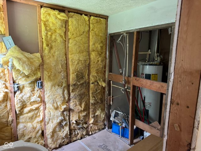 915 W Lakeview Drive, Nineveh, IN 46164