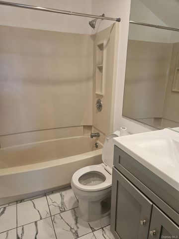 35 ANCHOR F, Freeport, NY 11520
