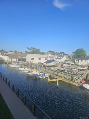 35 ANCHOR F, Freeport, NY 11520