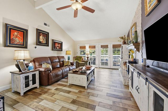 3266 Amethyst Dr, Cameron Park, CA 95682
