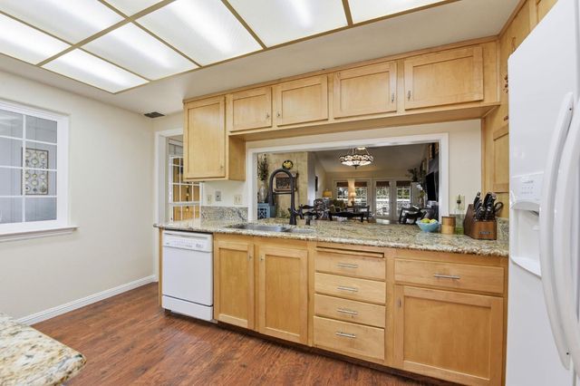 3266 Amethyst Dr, Cameron Park, CA 95682