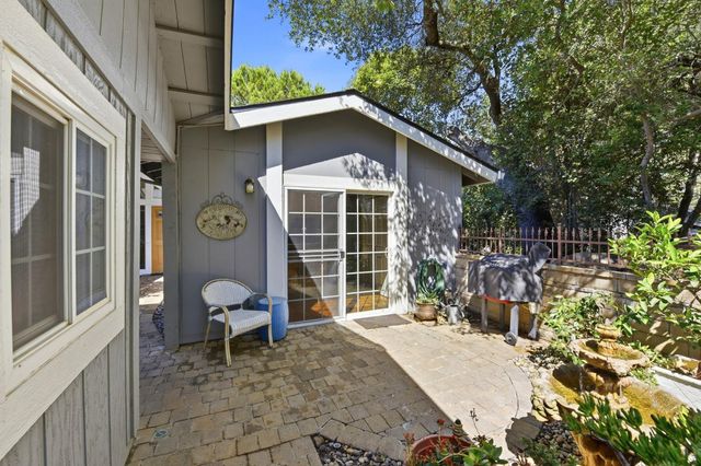 3266 Amethyst Dr, Cameron Park, CA 95682