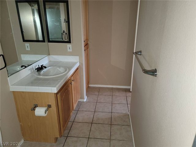 2121 Echo Bay Street 102, Las Vegas, NV 89128