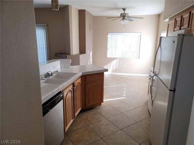 2121 Echo Bay Street 102, Las Vegas, NV 89128