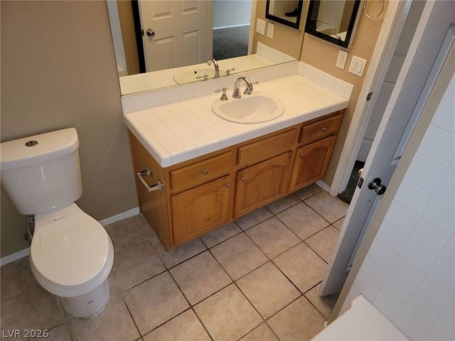 2121 Echo Bay Street 102, Las Vegas, NV 89128