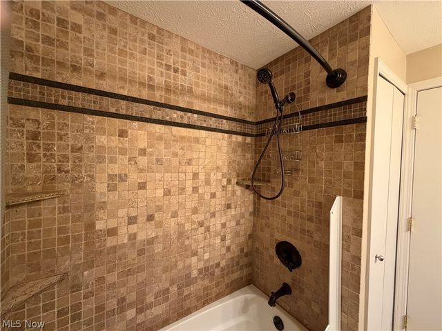 9611 Sunrise Boulevard K-9, North Royalton, OH 44133