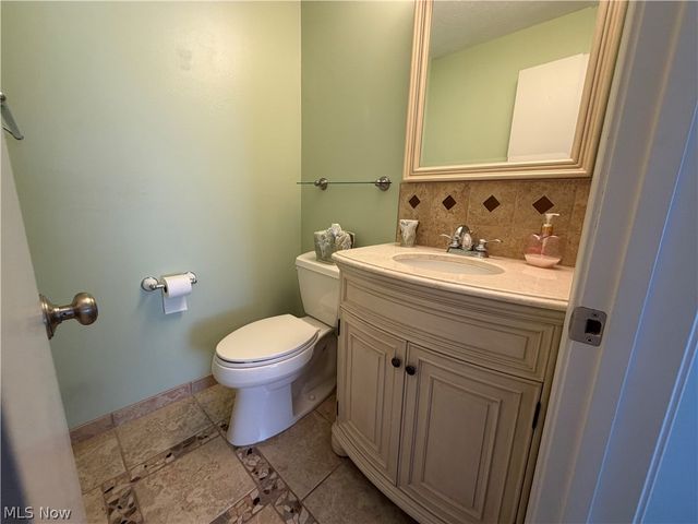 9611 Sunrise Boulevard K-9, North Royalton, OH 44133