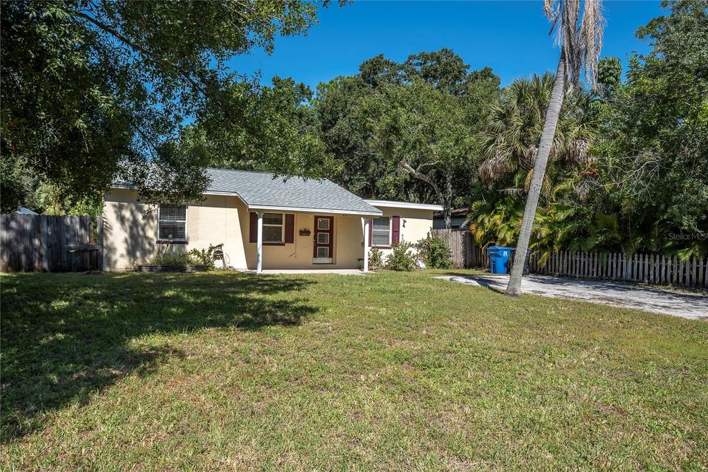 233 41ST AVENUE NE, St Petersburg, FL 33703