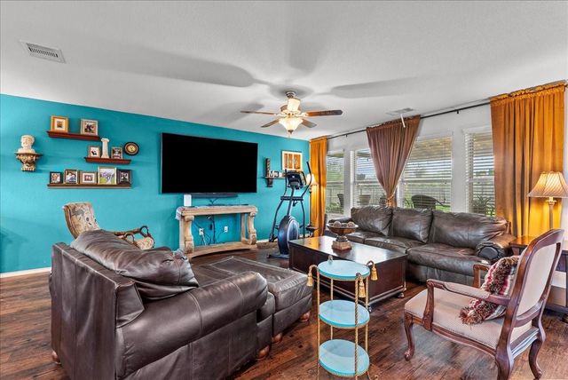 356 Century Oaks Lane, La Marque, TX 77568