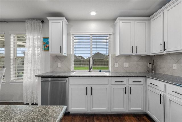 356 Century Oaks Lane, La Marque, TX 77568