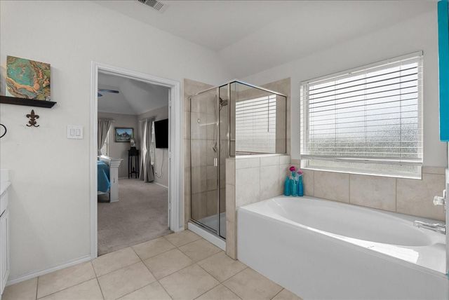 356 Century Oaks Lane, La Marque, TX 77568