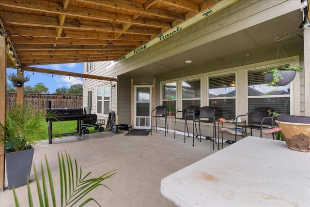 356 Century Oaks Lane, La Marque, TX 77568