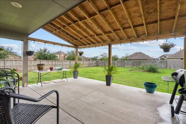 356 Century Oaks Lane, La Marque, TX 77568