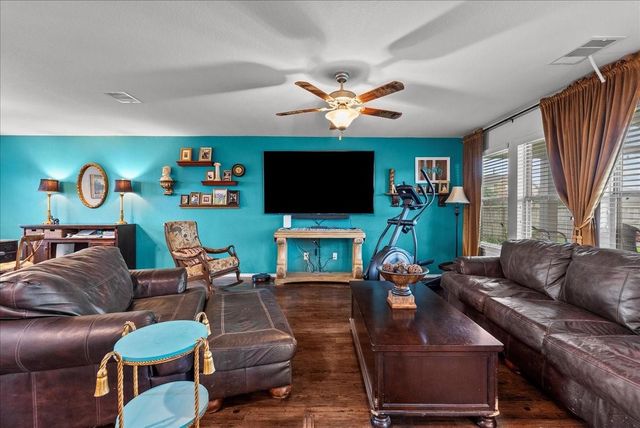 356 Century Oaks Lane, La Marque, TX 77568