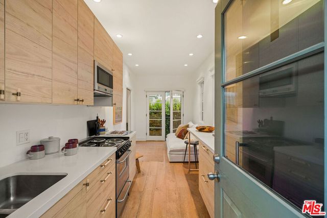 3128 Stanford Avenue, Marina Del Rey, CA 90292