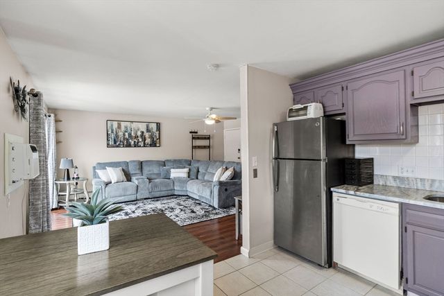 8 Fernview Ave 5, North Andover, MA 01845