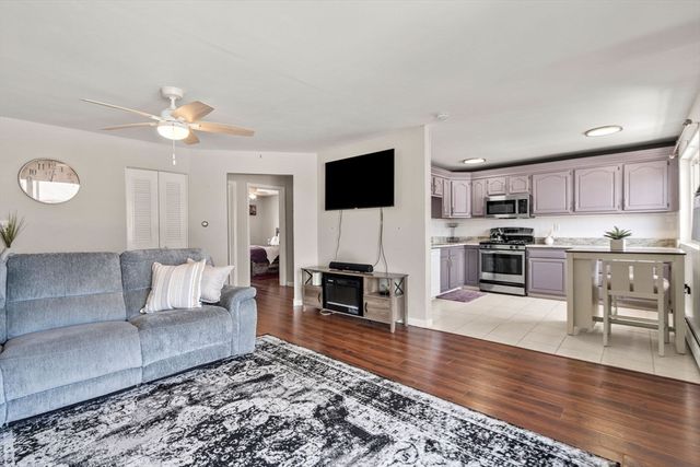 8 Fernview Ave 5, North Andover, MA 01845