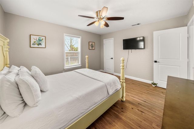 2008 71st Street, Galveston, TX 77551