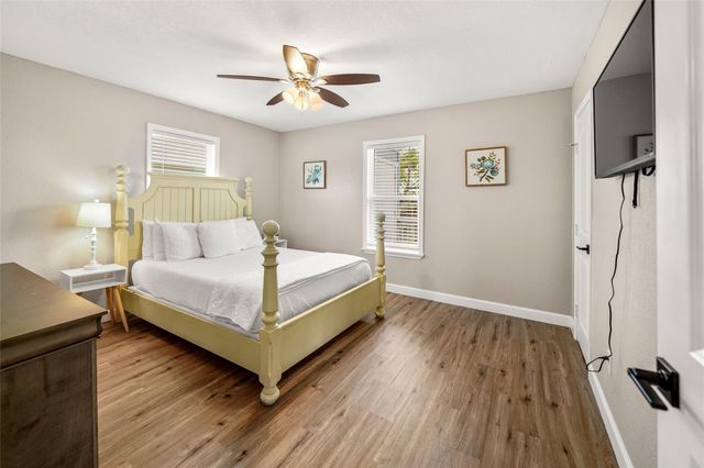 2008 71st Street, Galveston, TX 77551