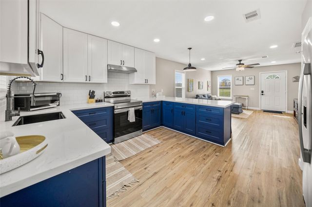 2008 71st Street, Galveston, TX 77551