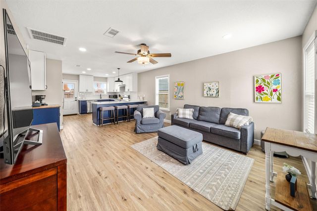 2008 71st Street, Galveston, TX 77551