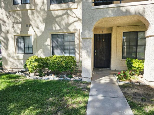 2554 Olive Drive 9, Palmdale, CA 93550