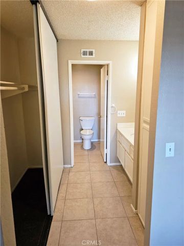 2554 Olive Drive 9, Palmdale, CA 93550