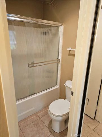 2554 Olive Drive 9, Palmdale, CA 93550