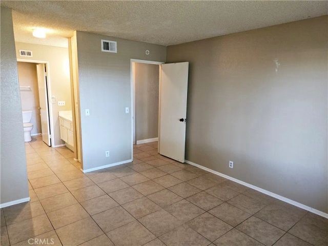 2554 Olive Drive 9, Palmdale, CA 93550