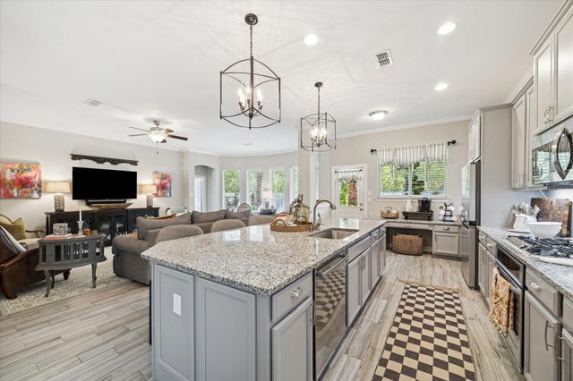 44 Fountain Bend Lane, Richmond, TX 77406